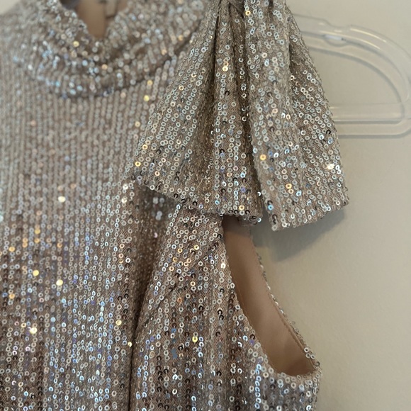 MAC DUGGAL Ieena Sequined Soft Tie Halter Neck Column NWT Size 2 - Picture 8 of 9